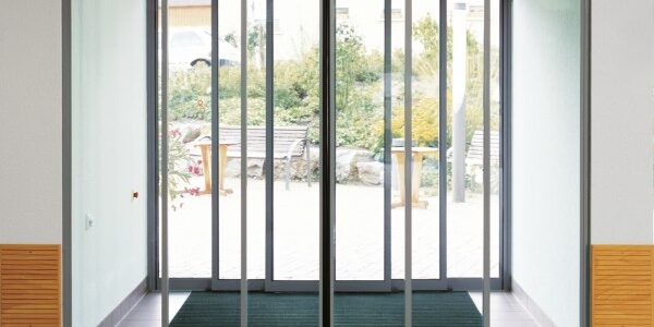 Distribuidor de puertas automáticas Valencia - Empresa profesional