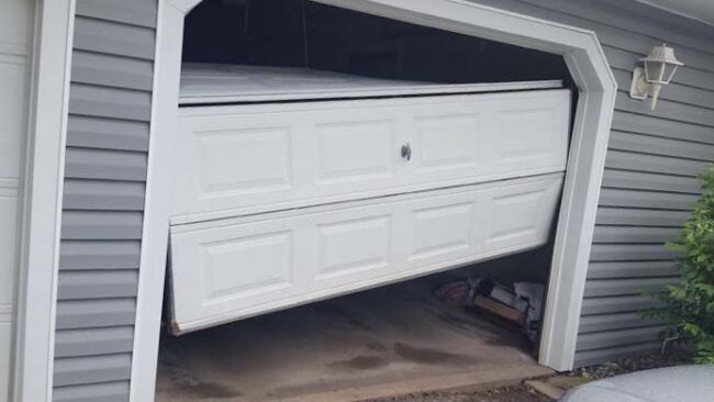 Servicios de reparación puertas de garaje Valencia – Servicios de calidad Servicios de reparación puertas de garaje Valencia - Servicios de calidad