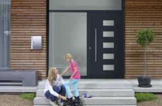 Empresa profesional de puertas residenciales en Valencia