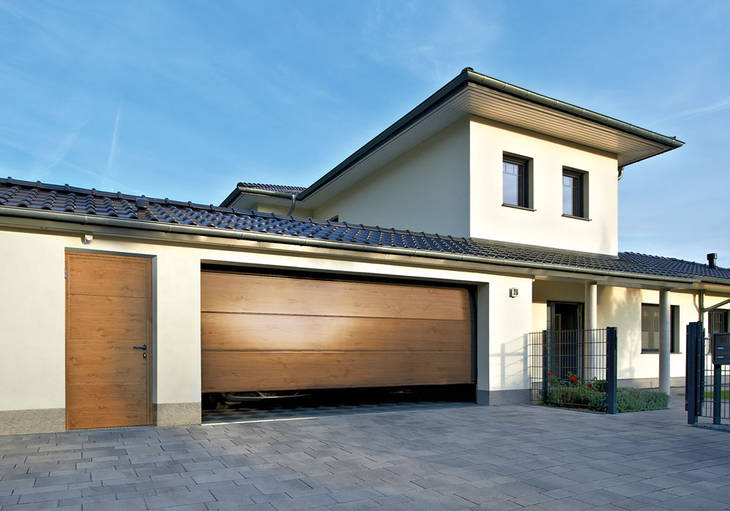 Empresa de puertas residenciales Valencia profesional