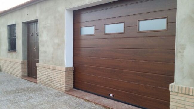 Realizamos ofertas puertas de garaje Valencia de calidad