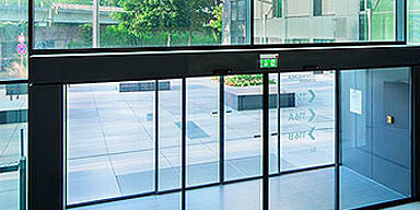 Instalación de puertas automáticas de cristal