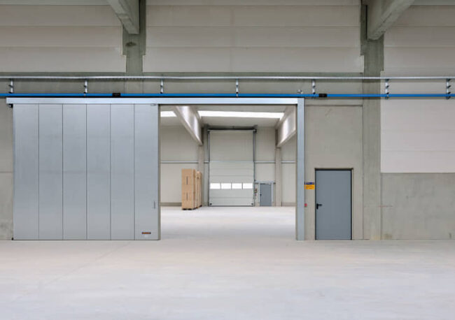 Instalación de puertas industriales Valencia de calidad Instalación de puertas industriales Valencia de calidad