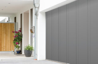 Reparación de puertas de garaje en Valencia profesional