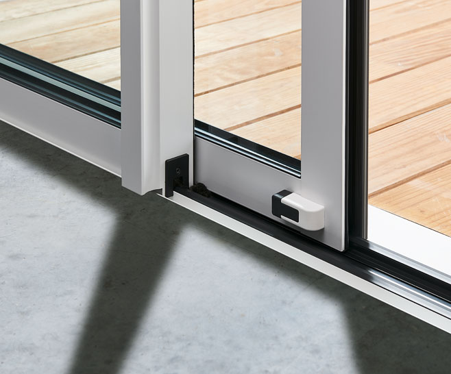 Montaje de puertas correderas de aluminio en Valencia de calidad