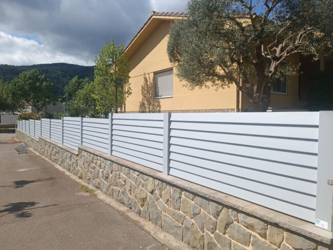 Empresa de vallados de aluminio en Valencia