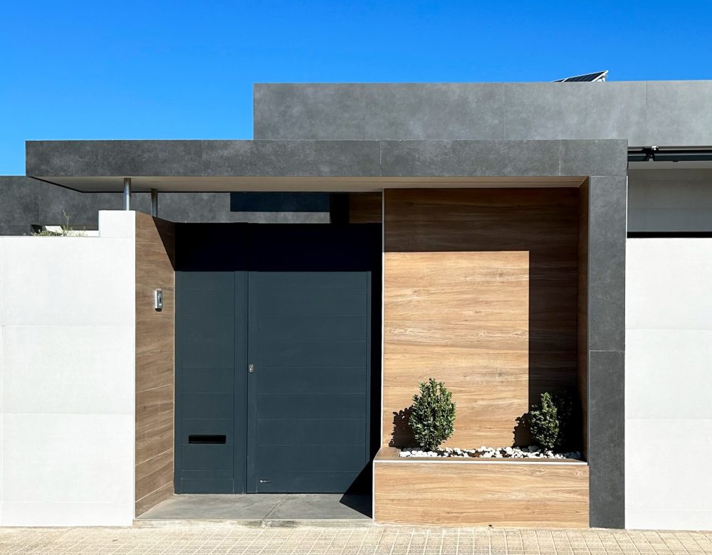 Empresa profesional de puertas Portalum en Valencia Empresa profesional de puertas Portalum en Valencia